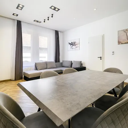 Apartment Fogas 3b In Heart Of *