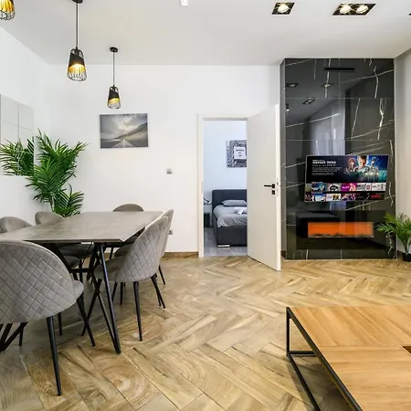 Fogas 3b In Heart Of Apartment *